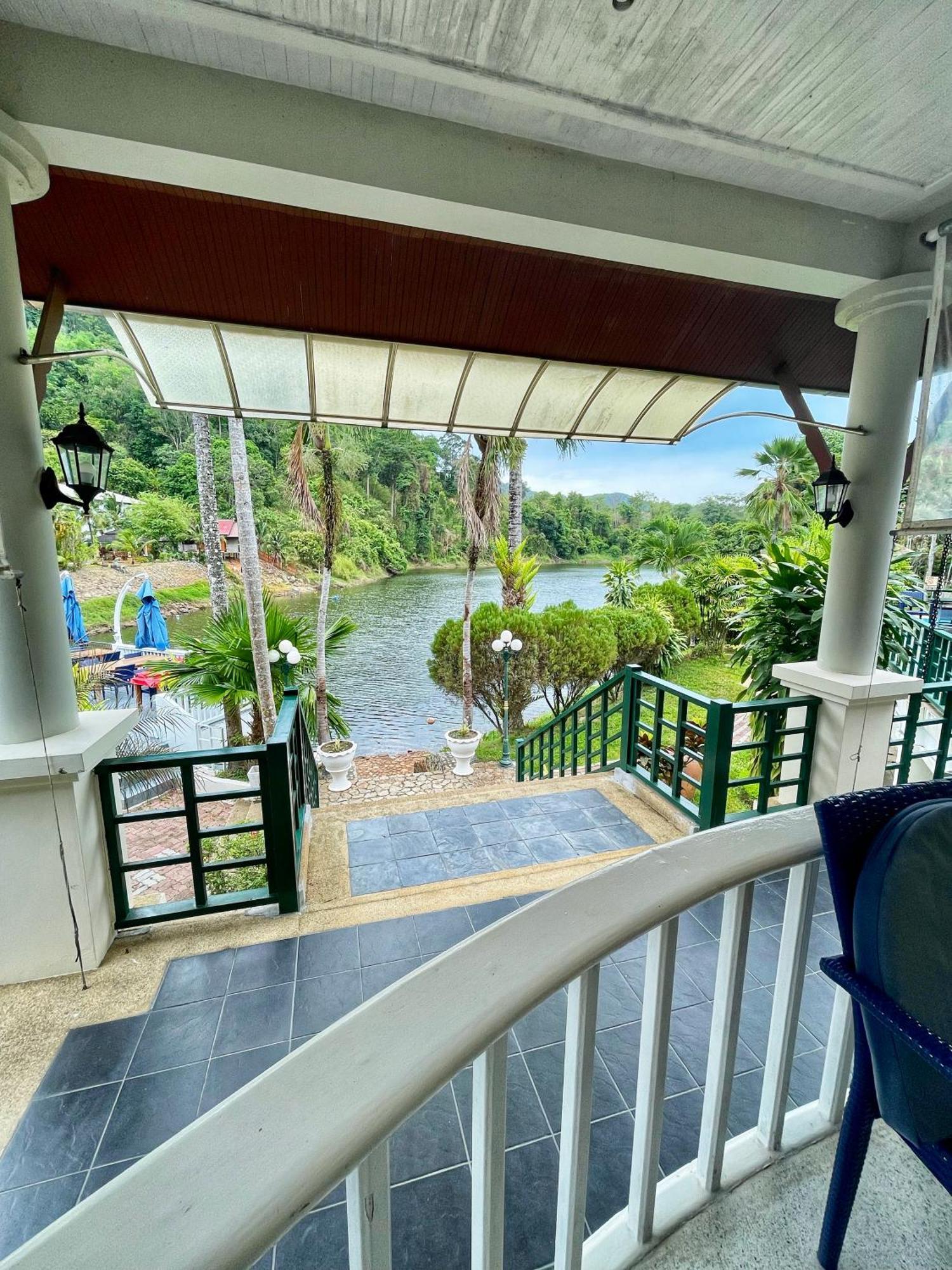 Serenity Lakeside Resort Kathu Exterior foto