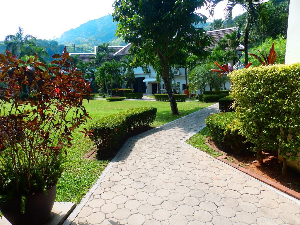 Serenity Lakeside Resort Kathu Exterior foto